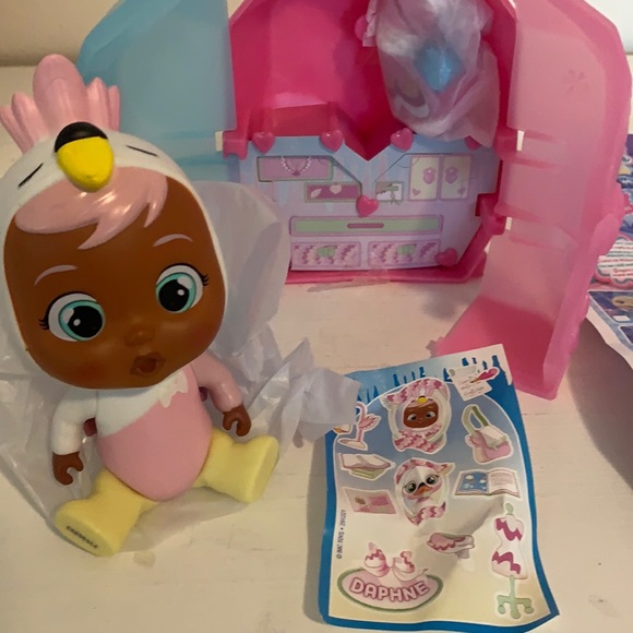 Cry Babies Magic Tears Icy World. Daphne Brand New. - Picture 1 of 6